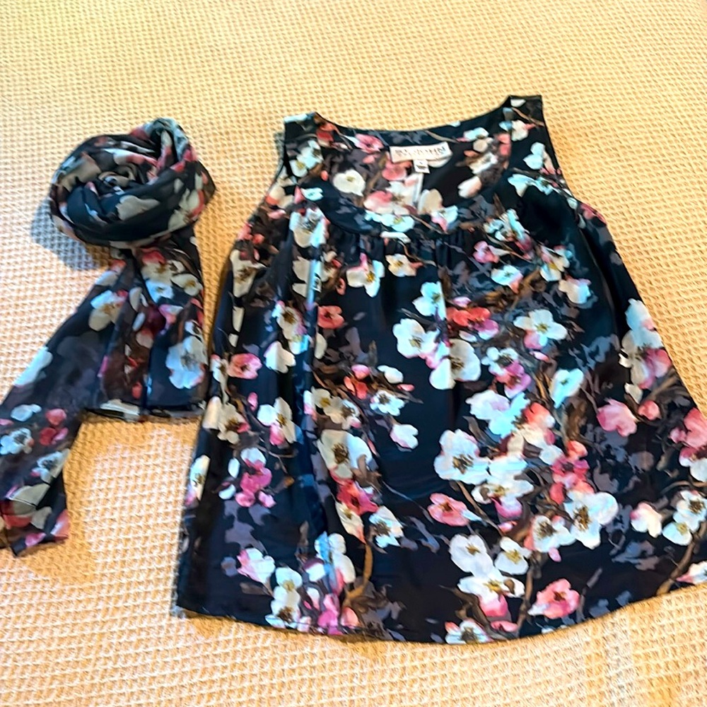 St. John 100% silk sleeveless top - size small -  with matching silk scarf